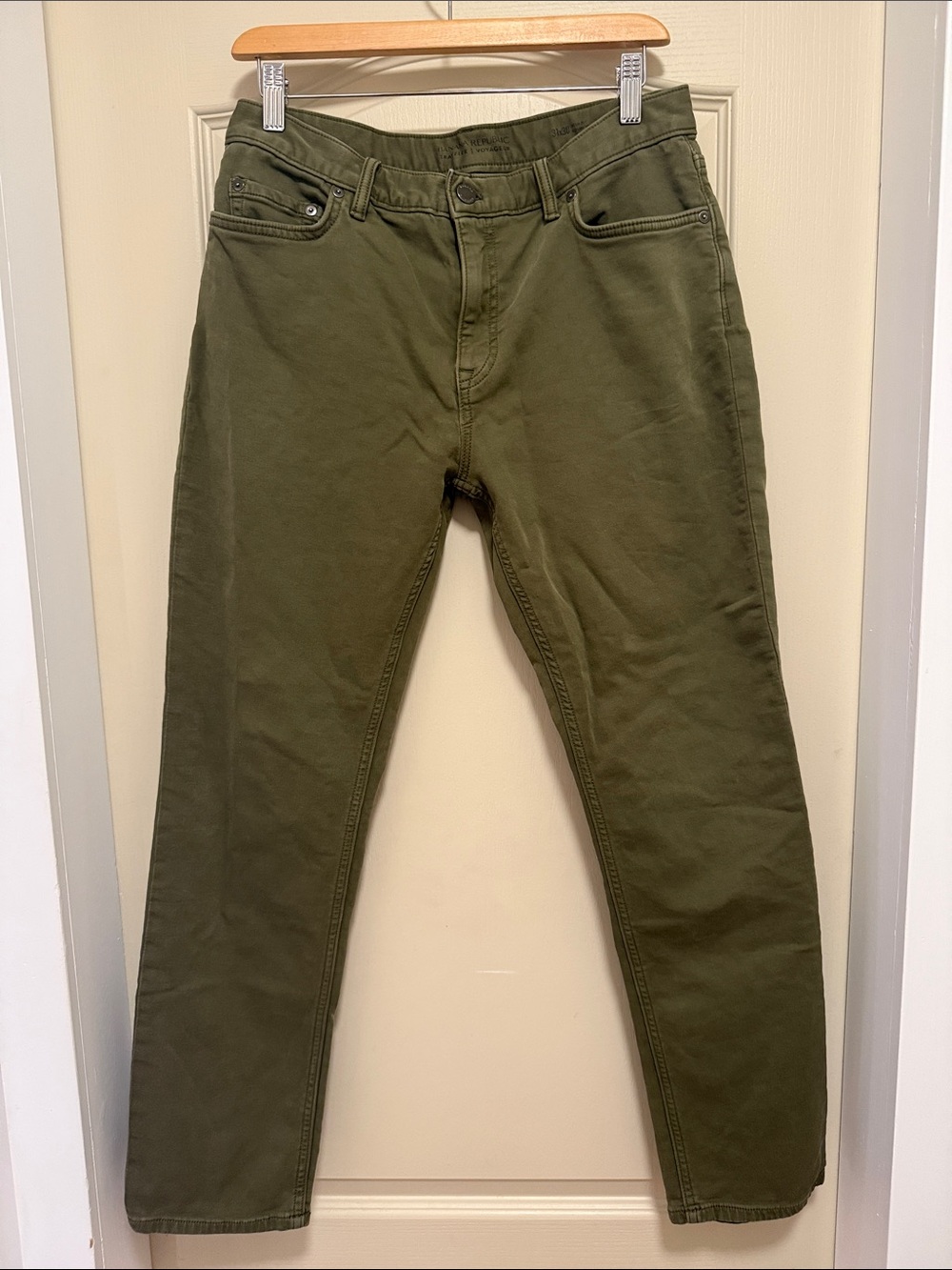 Banana Republic Traveler Jeans 31X30 Olive/khaki athletic fit Straight Slim